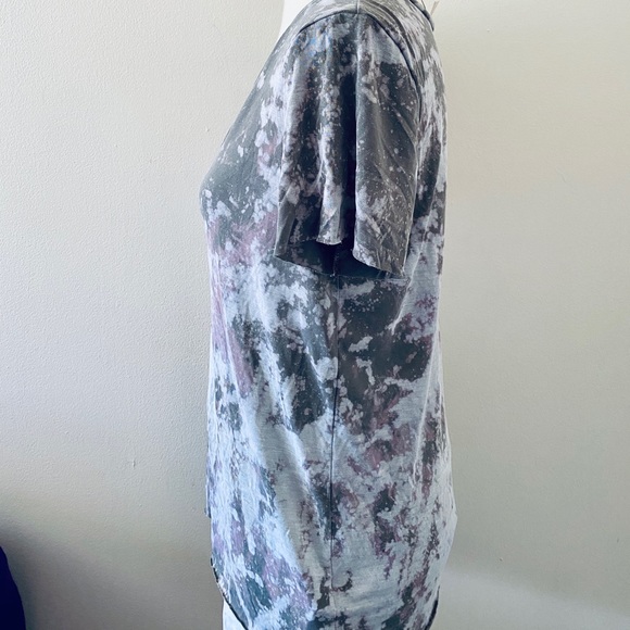 BKE Green Custom Bleach Dye Short Sleeve T Shirt - Picture 6 of 7